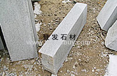 路边石板