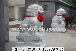 汉白玉石狮