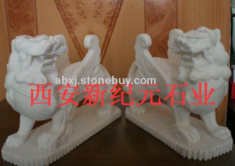漢白玉貔貅