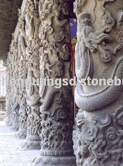 晨光石雕：龙柱