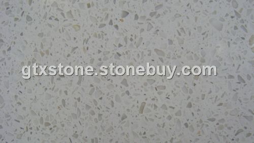 YR1015 Glacial white