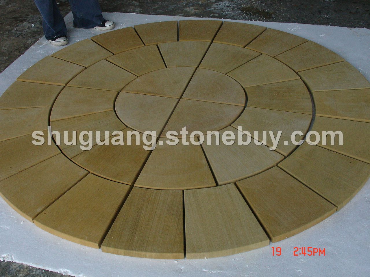 147 黄木纹砂岩 地铺
