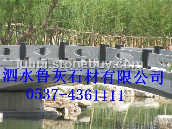 桥栏板