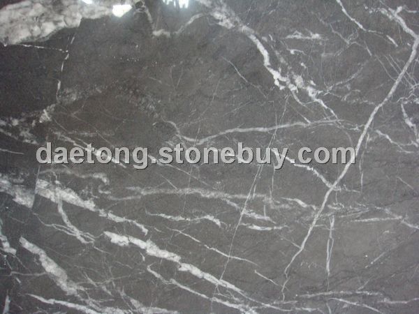 GRIGIO CARNICO（灰網(wǎng)紋）