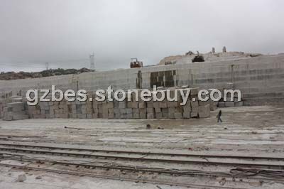 锈石虾红开採现场4