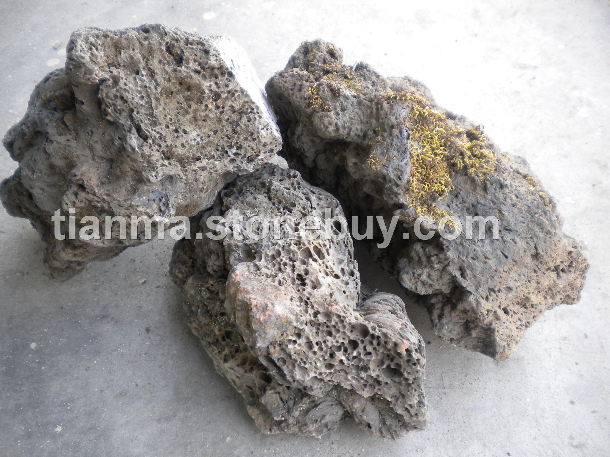 火山巖熔巖風(fēng)景石1