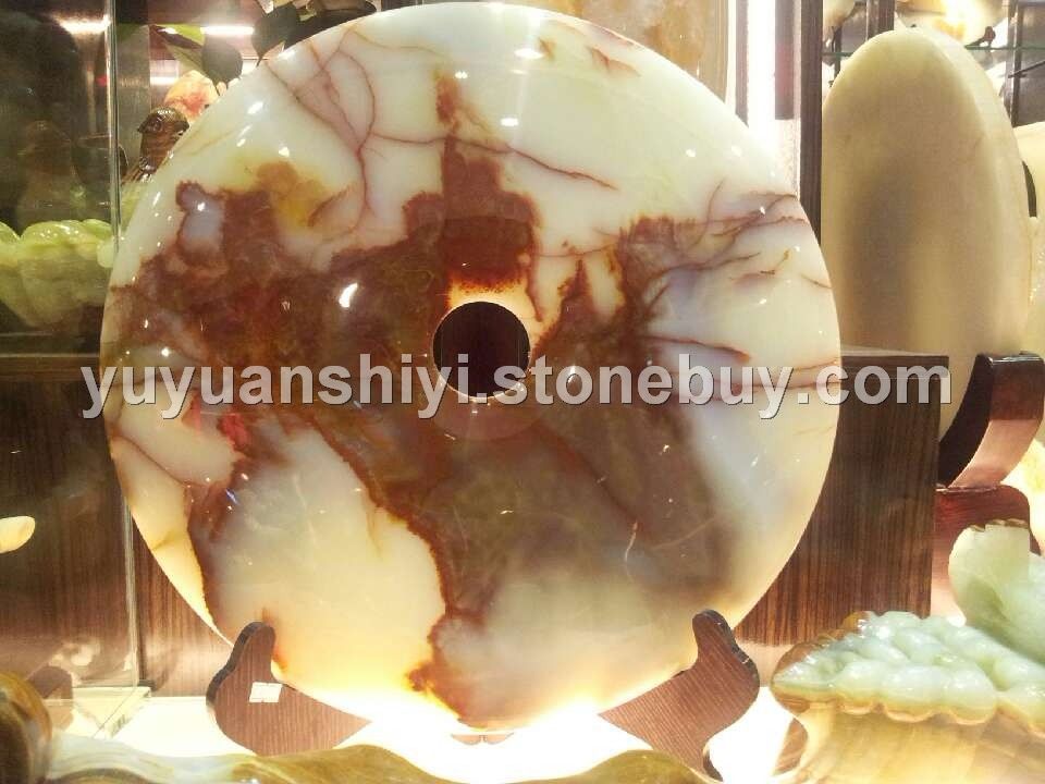 瑞兽玉扣