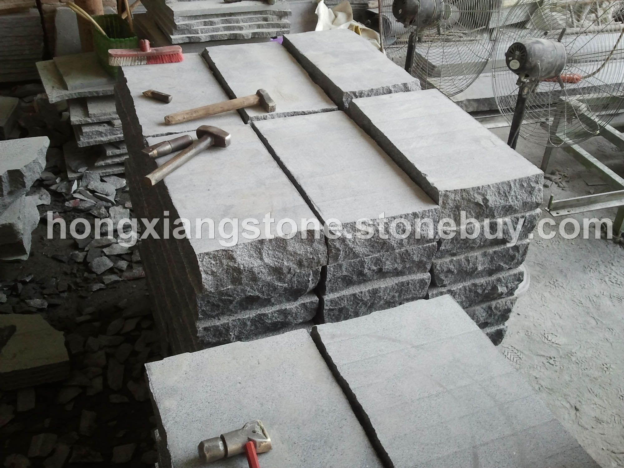 G654芝麻黑四面自然面