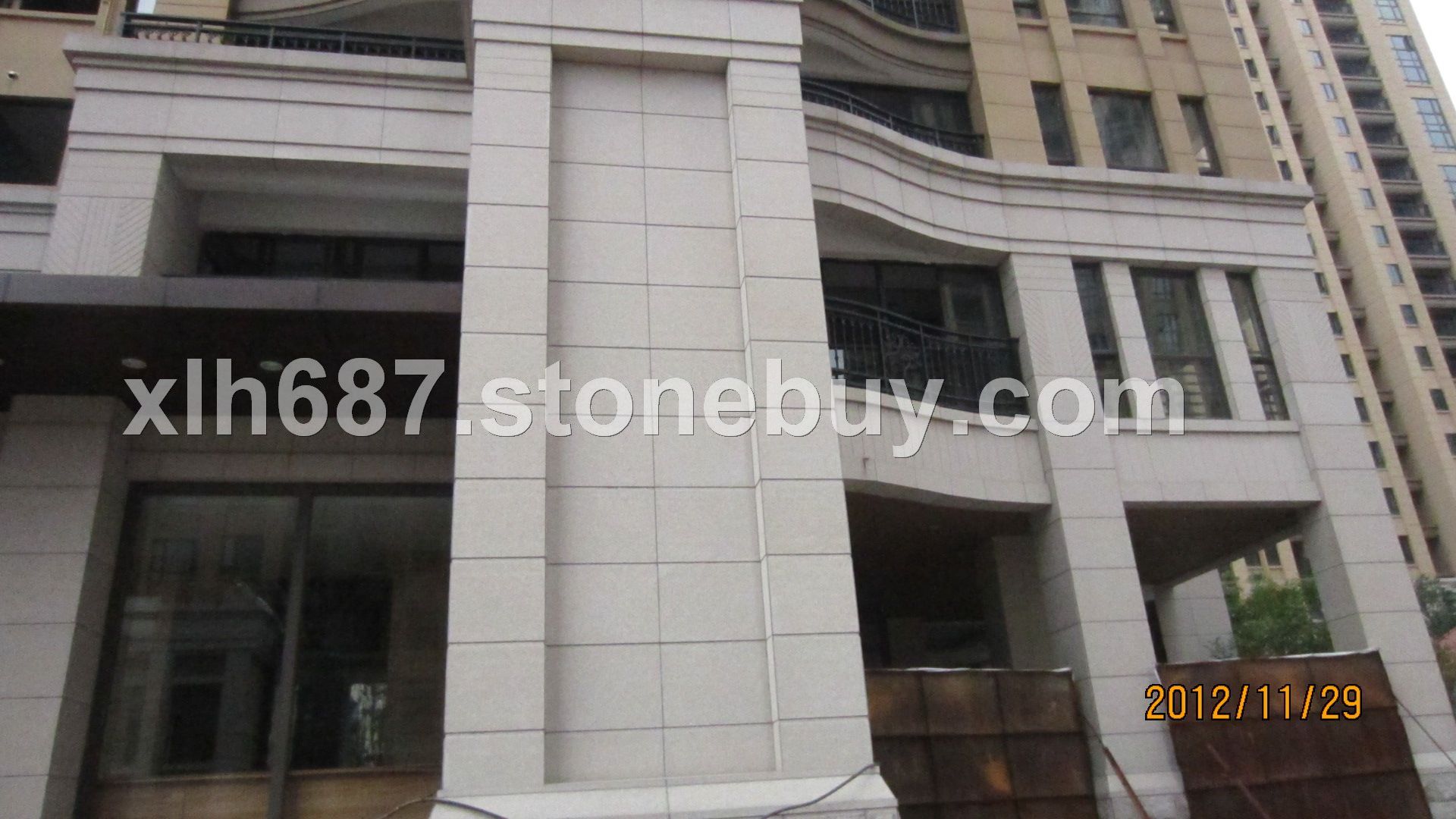 008-G535如意红荔枝面工程效果2