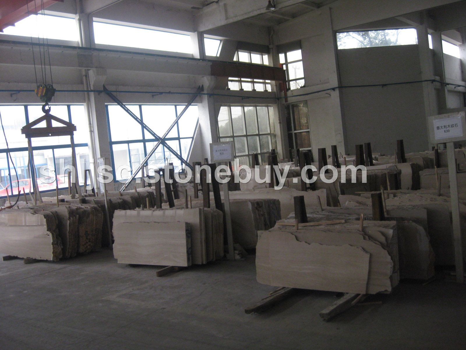 意大利木纹仓库大板