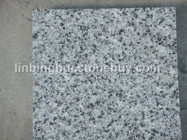 G655芝麻灰火烧板