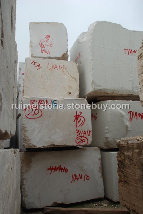 闪电米黄荒料&amp;nbsp;