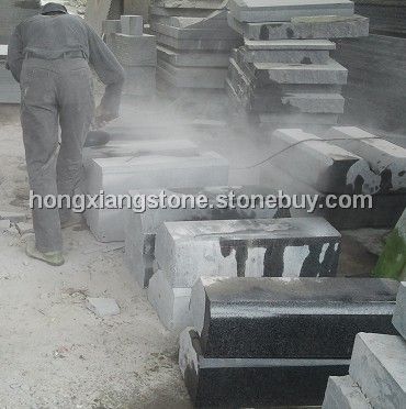 芝麻灰路沿石倒角-芝麻灰石材-芝麻灰花岗岩-长泰鸿祥