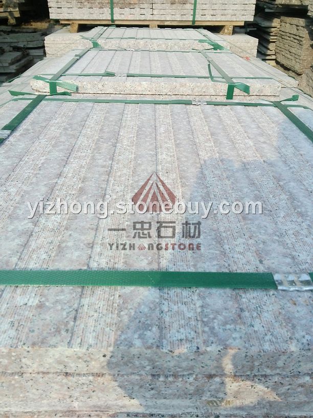 桃花红盲道石/盲钉