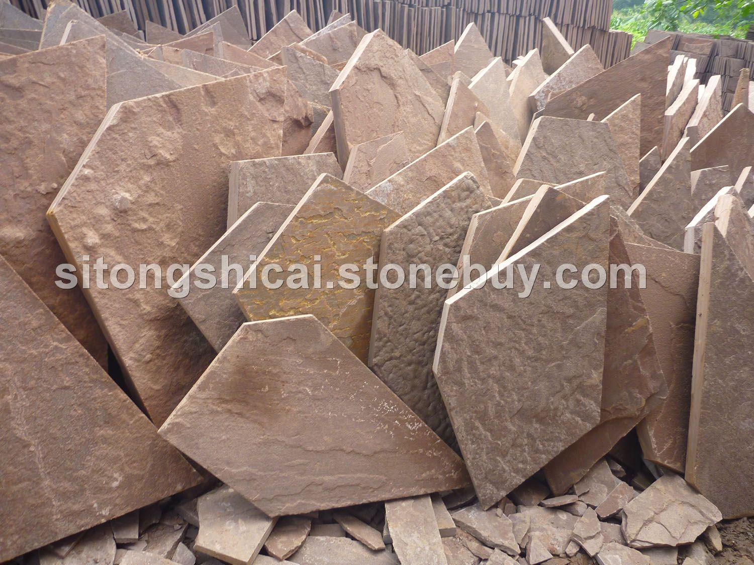 棕褐色板岩冰裂纹