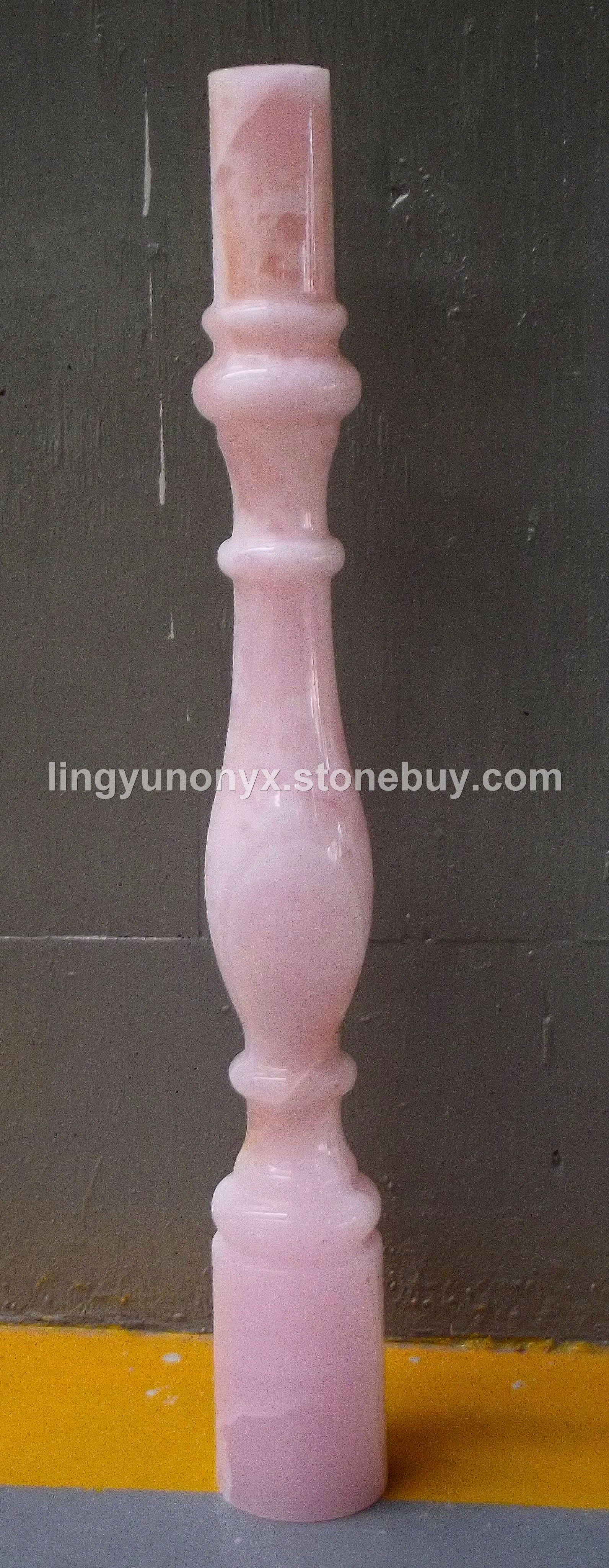 粉紫玉栏杆