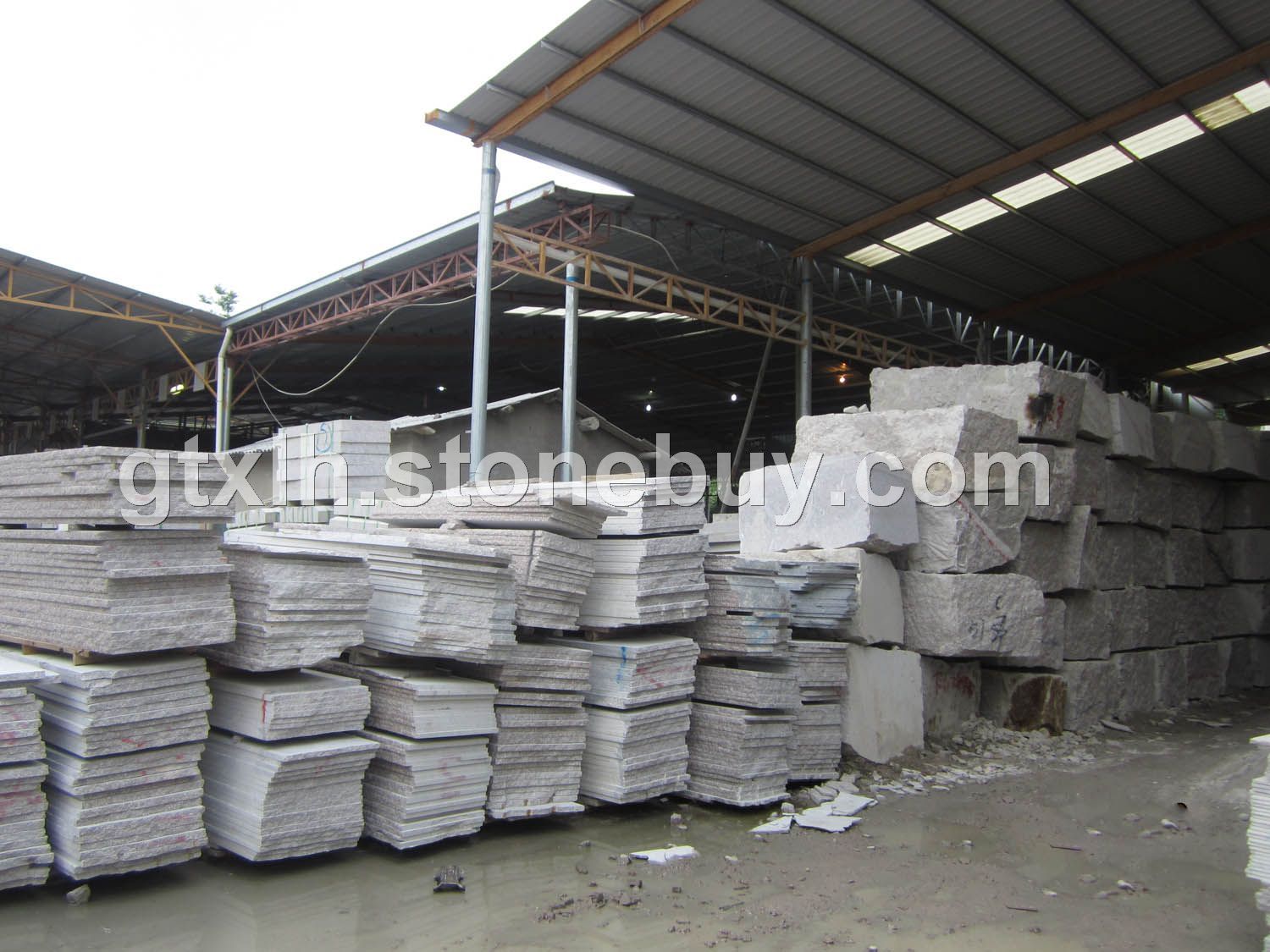 桃花红光板及荒料