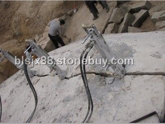 玉石開采設(shè)備分裂機