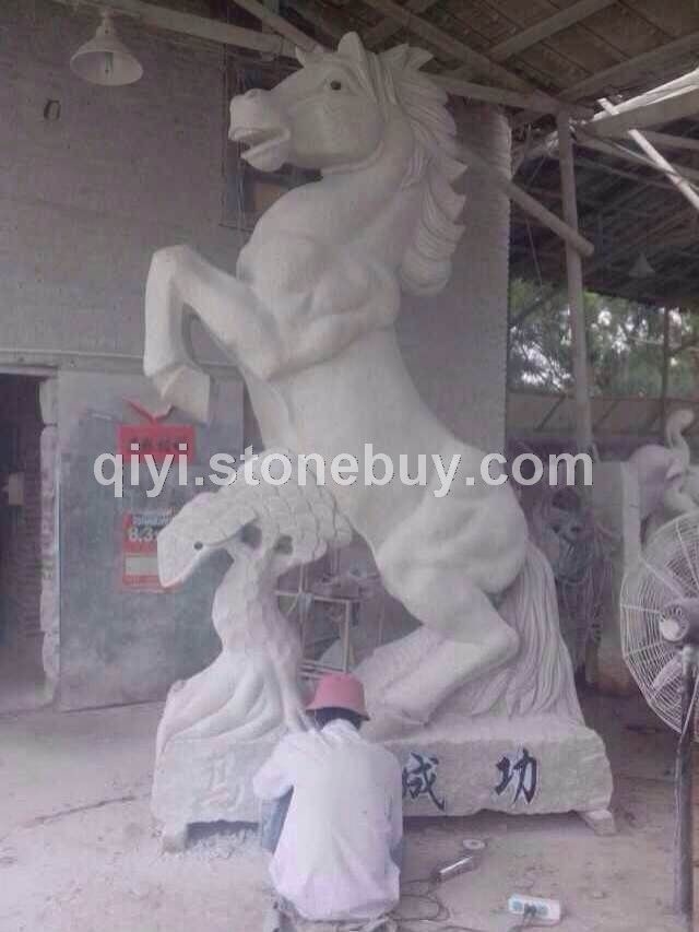 石雕动物  马