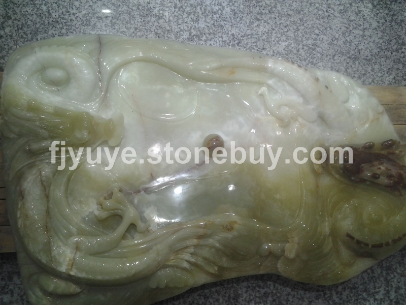 雙龍戲珠