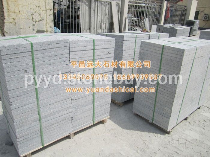 芝麻灰地面火烧板