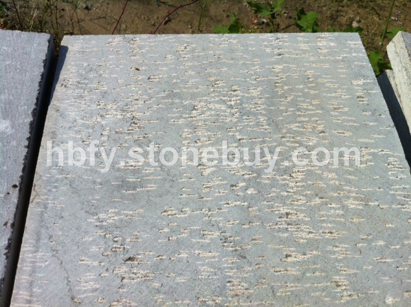 青石斧剁面
