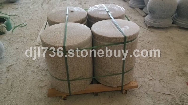 虾红锈石栏杆