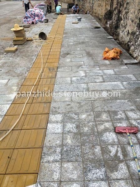 青石板工地现场铺装