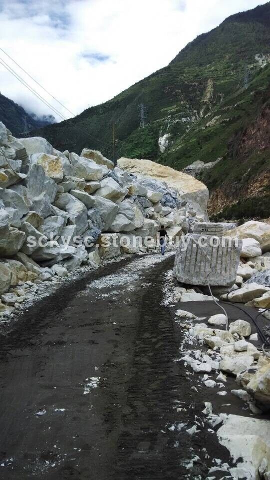 汉白玉矿山