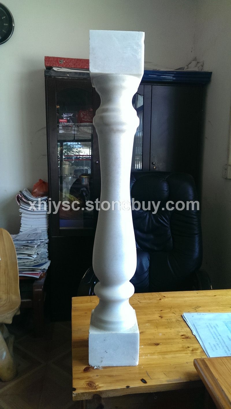 方头栏杆 规格：12x80 价钱：32元一根