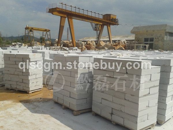 大量供应地铺石，路沿石，仿古石等工程石材