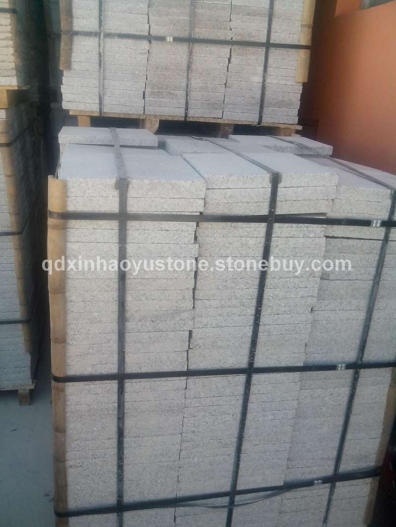 我厂现有一批355，火烧板，30T，规格有300*300,300*600,200*200，如有需要请