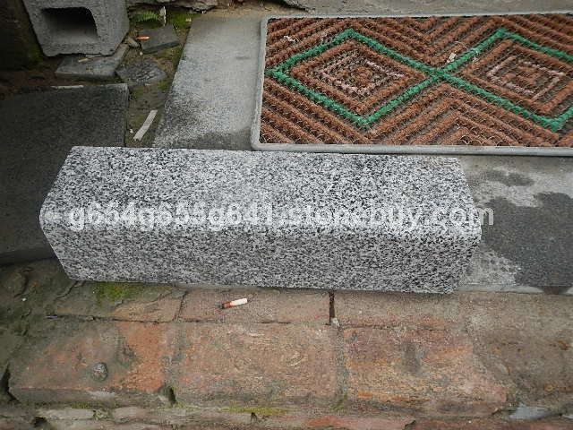 芝麻黑路边石    深灰色花岗岩 芝麻黑花岗岩 芝麻灰花岗岩 乔治亚灰 黄锈石G654 G655 G