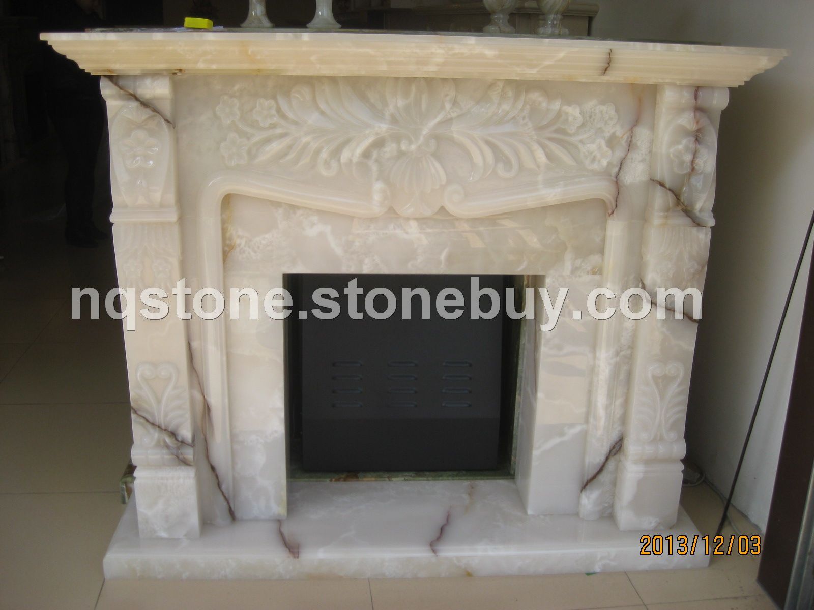 F-1411超级白玉石雕刻壁炉WHITE ONYX FIREPLACE MANTEL