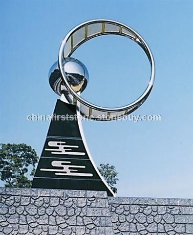 MONUMENT