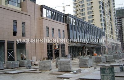 正在施工的北京新天地工程