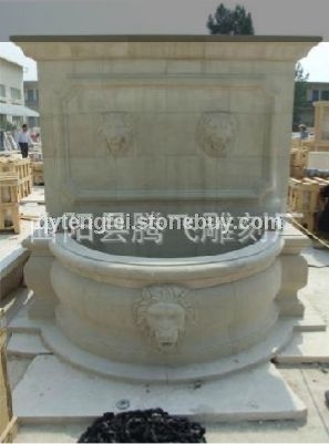 獅子頭壁泉