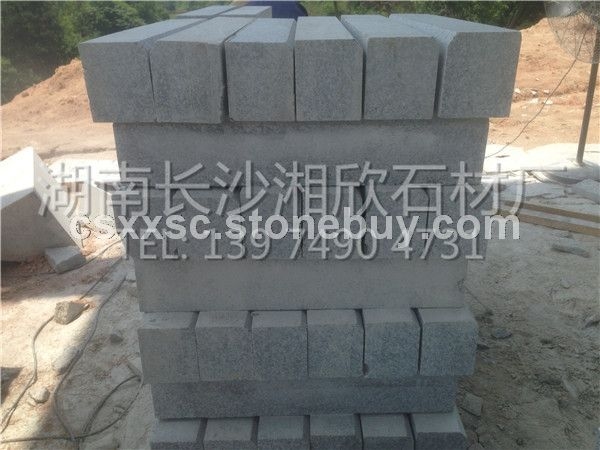 麻石芝麻灰 芝麻白 直行路沿石 路緣石 側(cè)石 立緣石 路平石 生產(chǎn)廠家 經(jīng)銷廠家