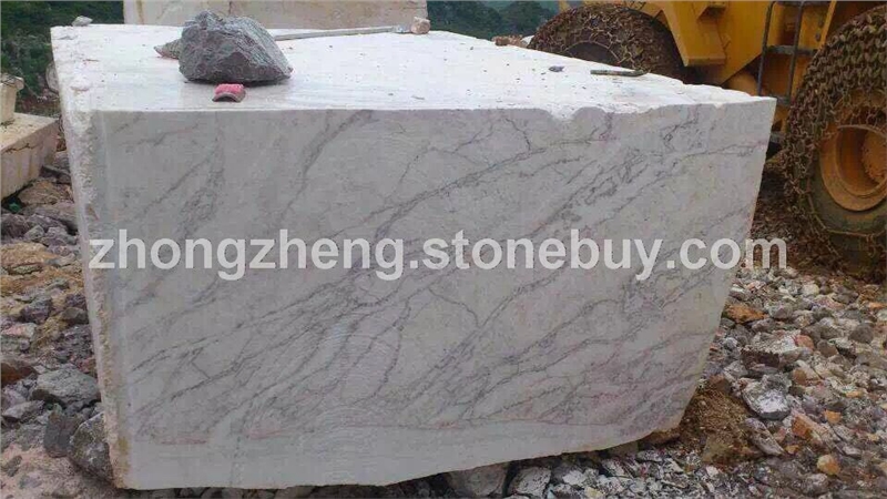 红龙玉荒料