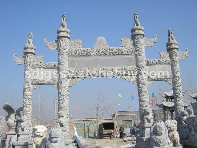 優(you)質(zhi)青(qing)石牌坊(fang)生(sheng)產-嘉祥雞公(gong)山石業