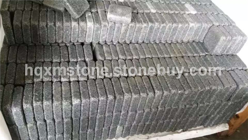 滚石 (2)