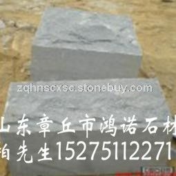章丘灰蘑菇石
