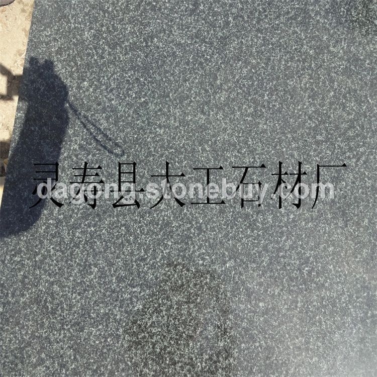 深绿麻花岗岩、邮政绿石材厂家 、万年青石材价格 、大小花森林绿