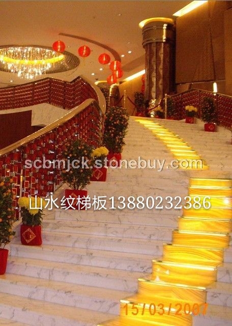 白色大理石纹路踢步