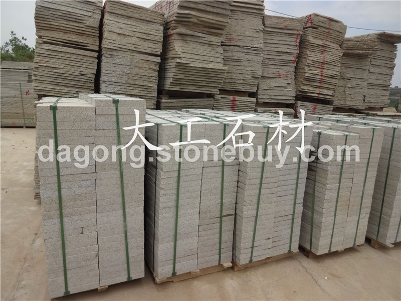 白麻、黄金麻、黄绣石、金田麻、黄金钻