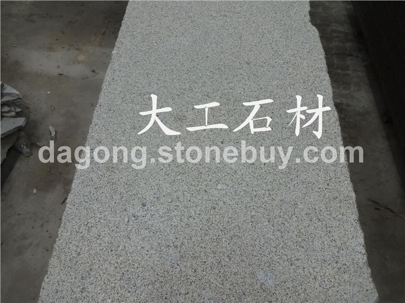 白麻、黄金麻、黄绣石、金田麻、黄金钻