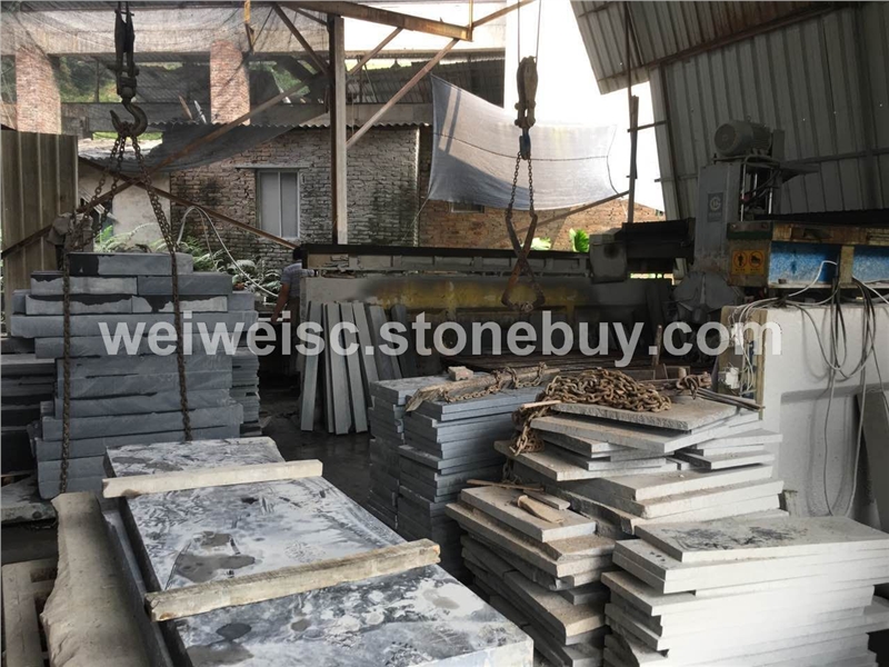 G654芝麻黑板材1