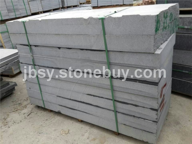 G654芝麻黑墓碑料