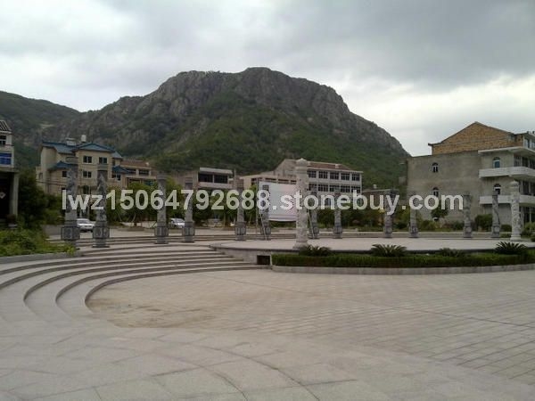 石雕龙柱 大型石柱 滚龙柱 石雕华表