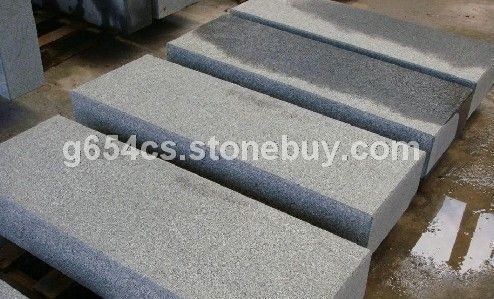 G654芝麻黑路沿石